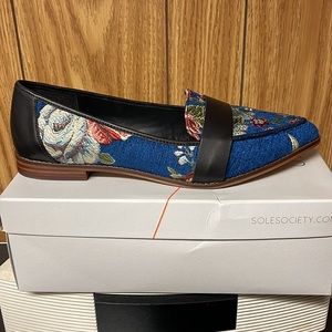 Edie Rose Bouquet loafers size 11